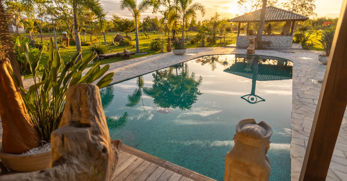 découvrez comment enlever efficacement les pierres sous votre piscine pour assurer une installation stable et durable. conseils pratiques et méthodes adaptées à chaque type de sol.