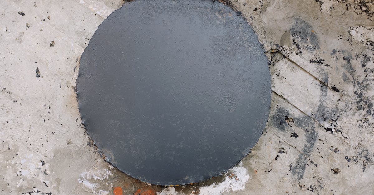 découvrez comment retirer facilement le couvercle d'un filtre à sable pour piscine grâce à notre guide étape par étape.