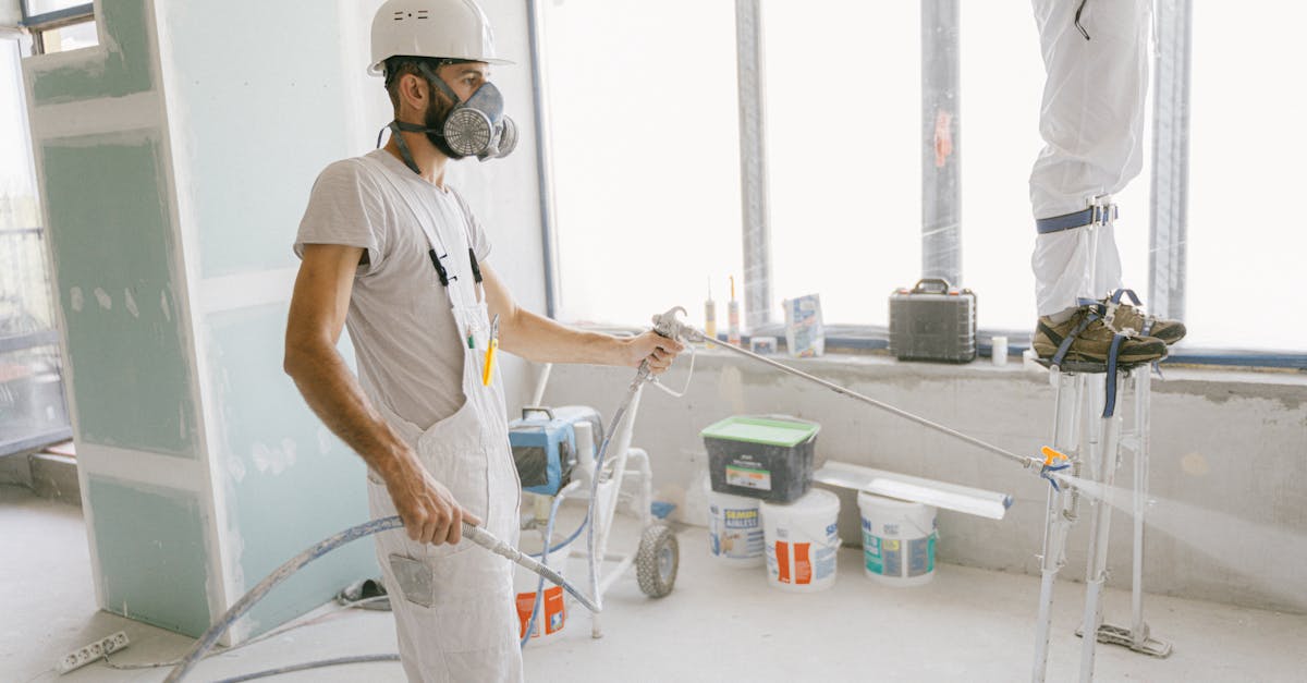 services professionnels de nettoyage par pulvérisation adaptés aux chantiers de construction pour une propreté optimale et un environnement sécurisé.