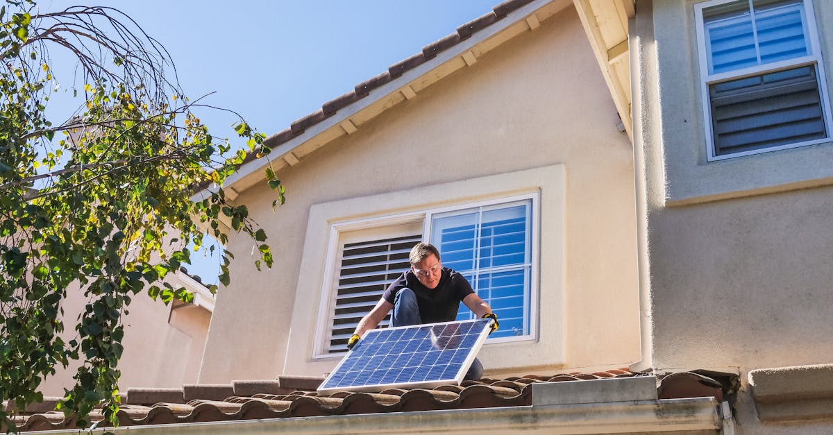 installation professionnelle de planches de fascia pour protéger et embellir votre toiture avec des matériaux durables et un savoir-faire expert.