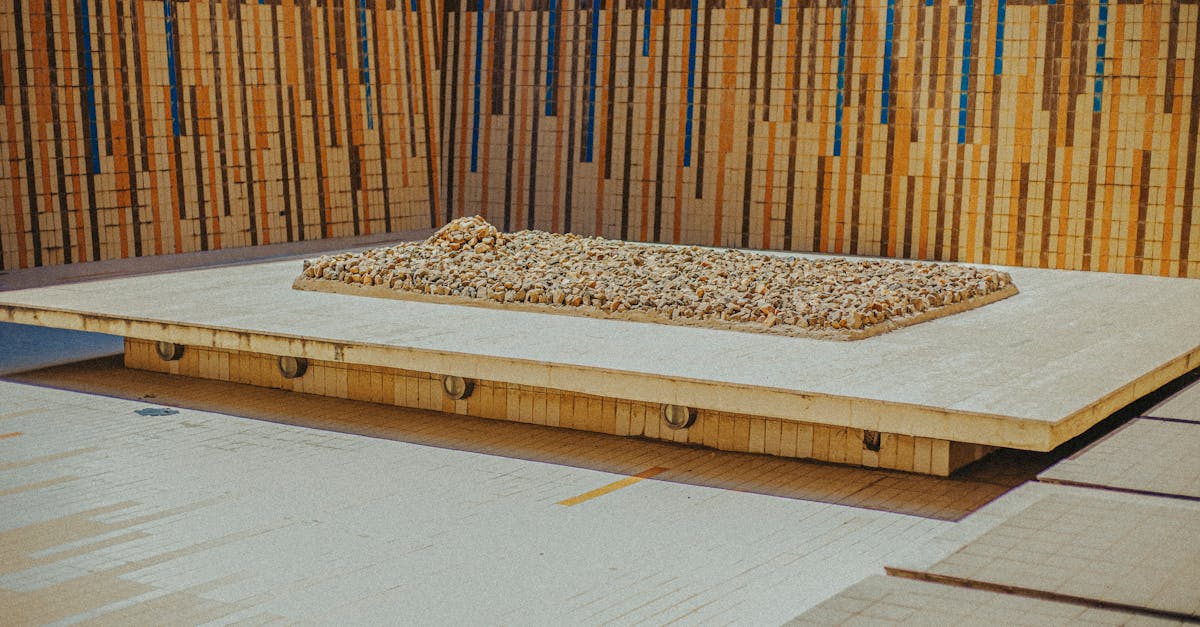 installation de laine de verre sur mur en pierre : guide complet pour une isolation thermique et acoustique efficace, durable et respectueuse de l'environnement.
